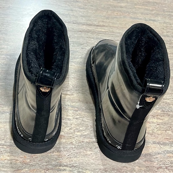 Juicy Couture clear rubber ankle boots with black faux fur - Picture 2 of 13